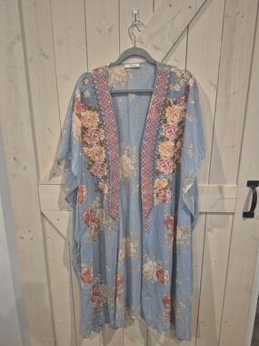 Andre By Unit Embroidered Kimono Size Large Short Sleeve